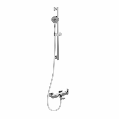 Душевая стойка FUTURA c лейкой и шлангом, хром Душевая стойка FUTURA c лейкой и шлангом, хром