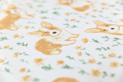 Обои виниловые на флизелиновой основе Уик-энд мотив, жёлто-зелёный корги Обои виниловые на флизелиновой основе Уик-энд мотив, жёлто-зелёный корги